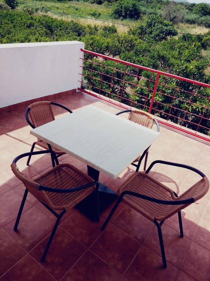 Apartmani Urlic Sreser Εξωτερικό φωτογραφία