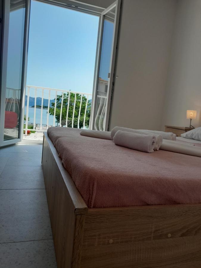 Apartmani Urlic Sreser Εξωτερικό φωτογραφία