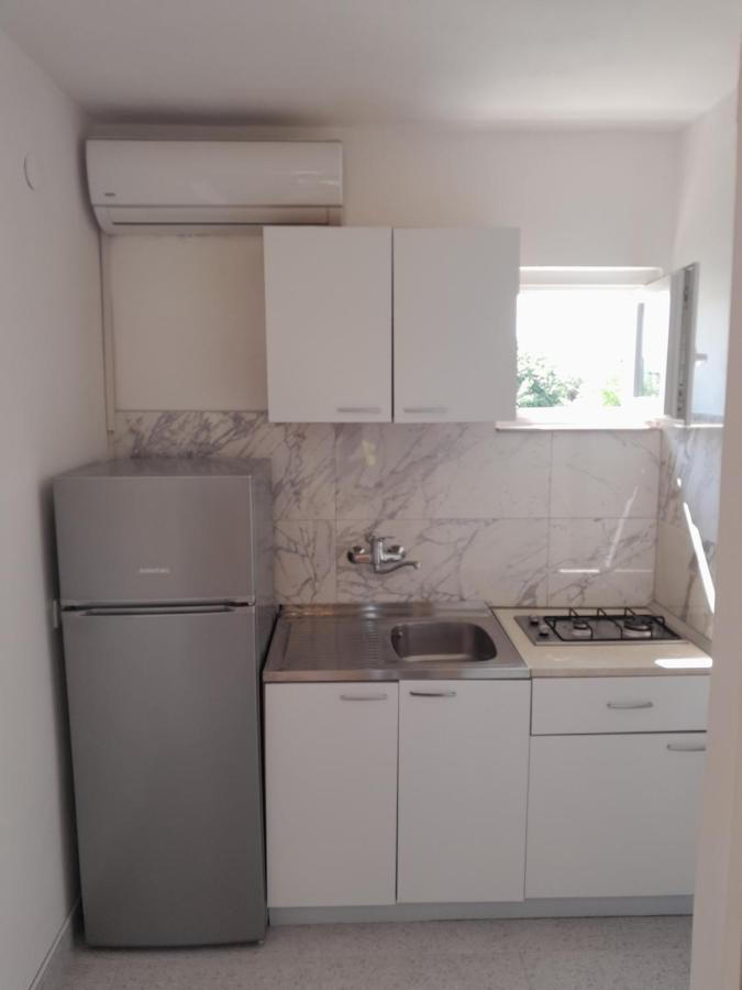 Apartmani Urlic Sreser Εξωτερικό φωτογραφία