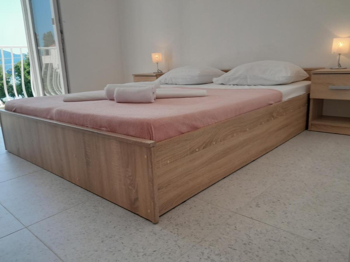 Apartmani Urlic Sreser Εξωτερικό φωτογραφία