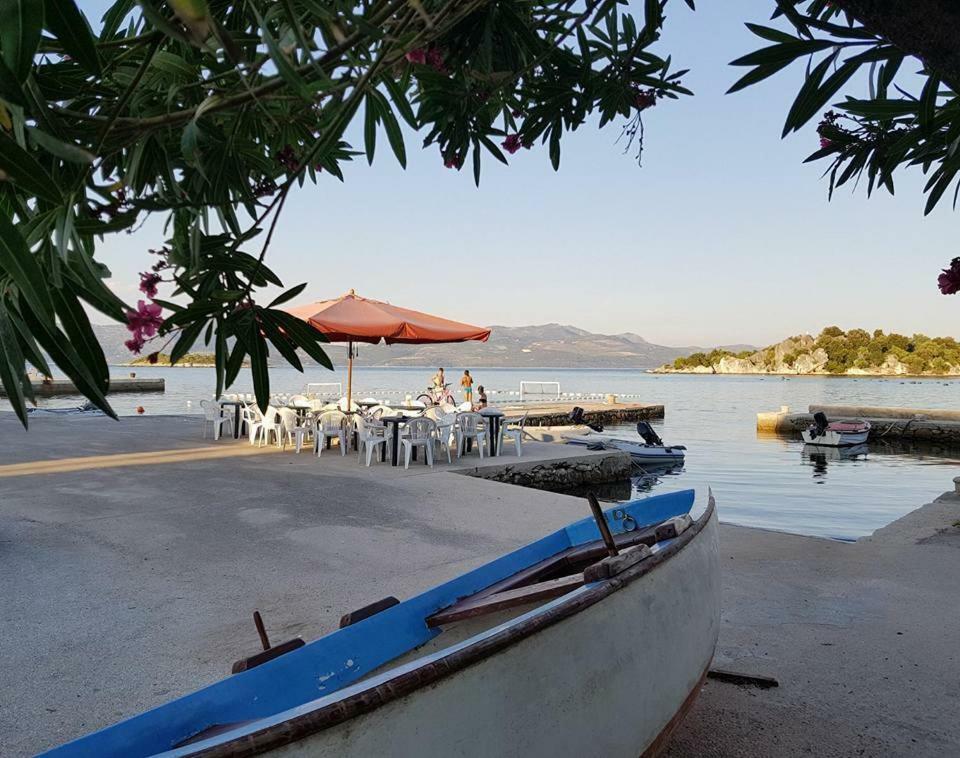 Apartmani Urlic Sreser Εξωτερικό φωτογραφία